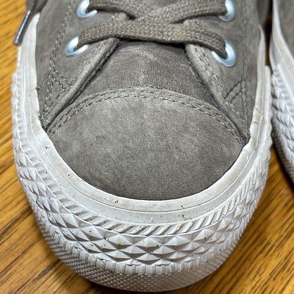 FINAL PRICE!!!UNISEX CONVERSE CHUCK TAYLOR ALL STAR NUBUCK OX SNEAKER - Picture 9 of 16